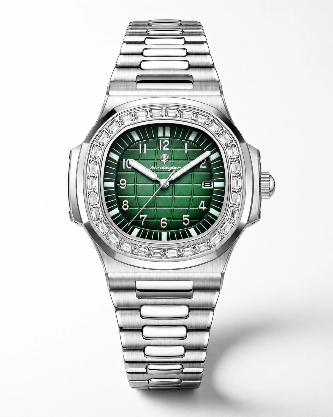 Zilverkleurig Viremont Émeraude horloge met groene wijzerplaat, stalen band en luxueuze glanzende bezel.